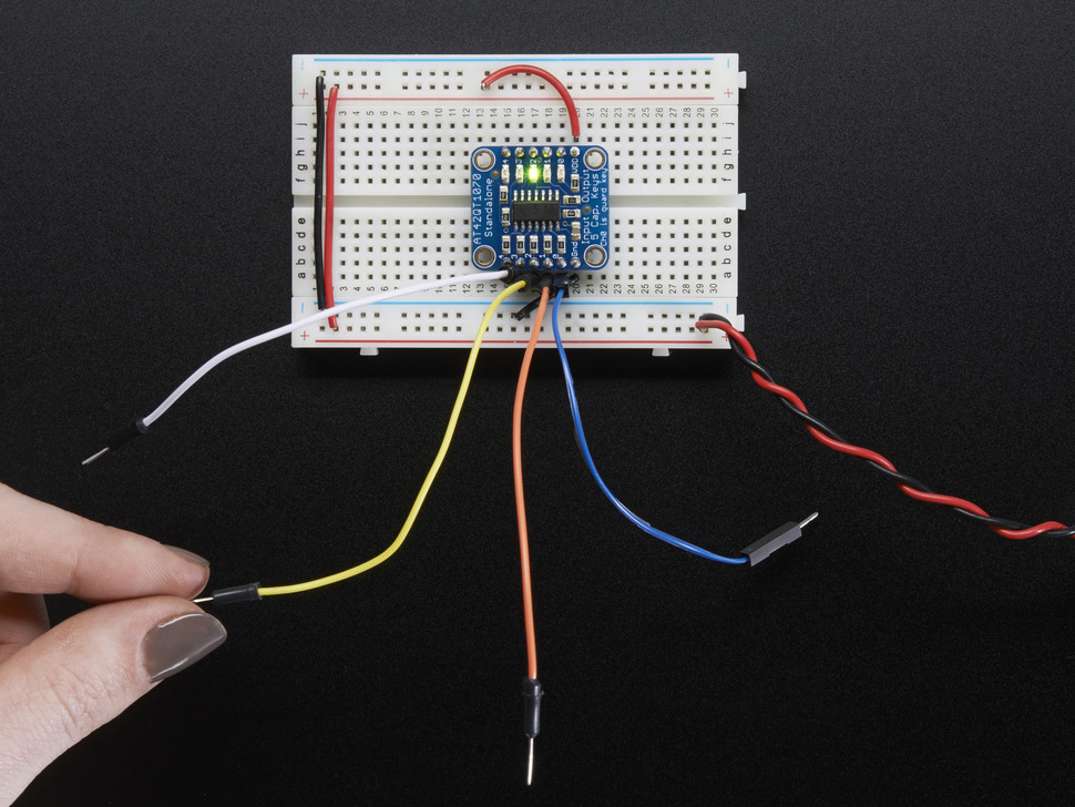 Standalone 5-Pad Capacitive Touch Sensor Breakout - AT42QT1070 - Click Image to Close