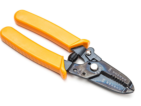 MULTI-SIZE WIRE STRIPPER & CUTTER - Click Image to Close