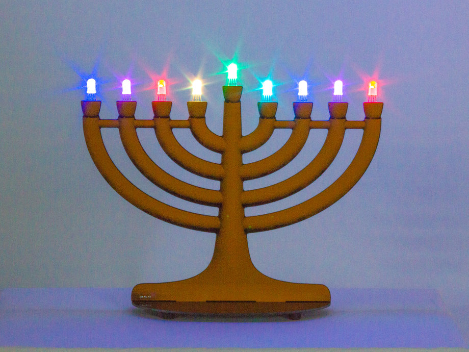 Mega Menorah 9000 Soldering Kit - Click Image to Close
