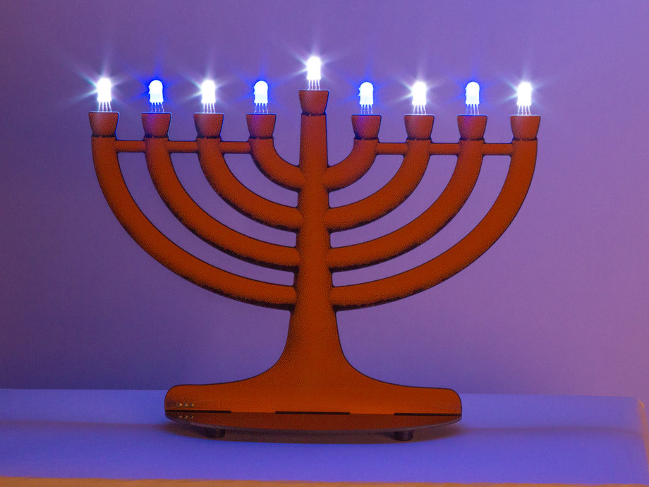 Mega Menorah 9000 Soldering Kit - Click Image to Close