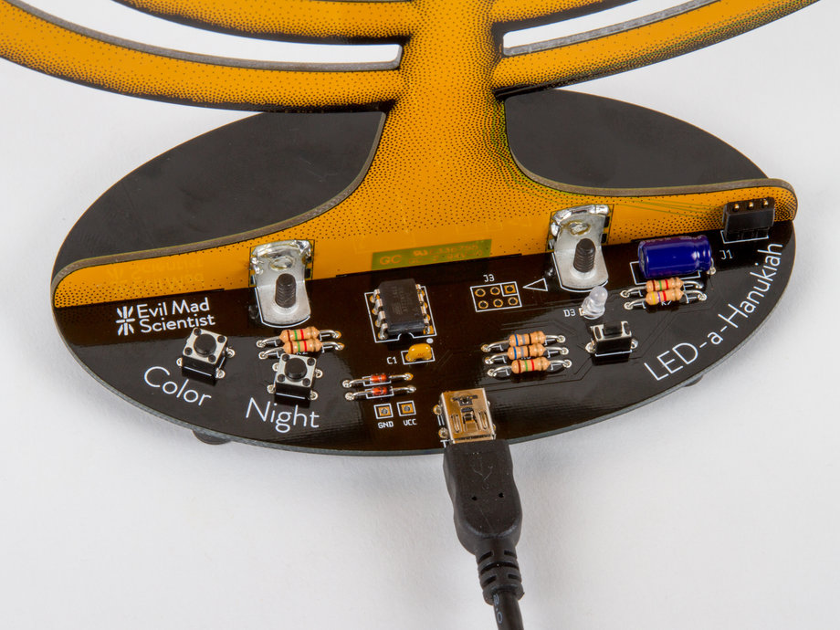 Mega Menorah 9000 Soldering Kit - Click Image to Close