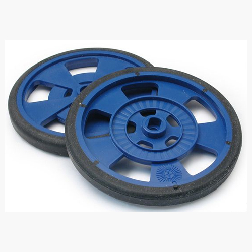 GM Series Plastic Wheels - Red - Click Image to Close